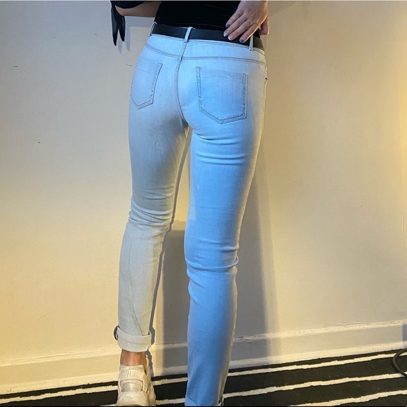 Zara Skinny Light Wash Jeans - Picture 2 of 5